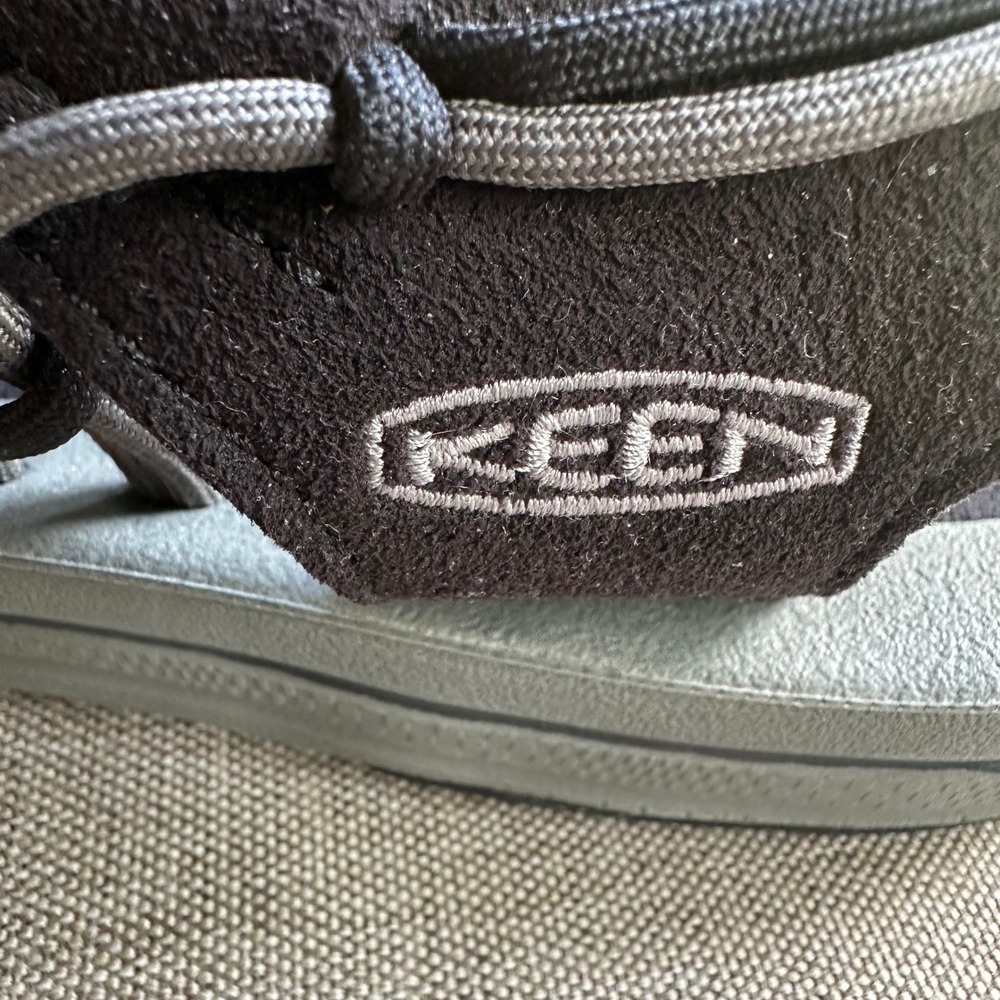 Keen Uneek Sandals Mens 12 Black Grey Cord Outdoor Water Shoes 1013086 - Picture 11 of 16